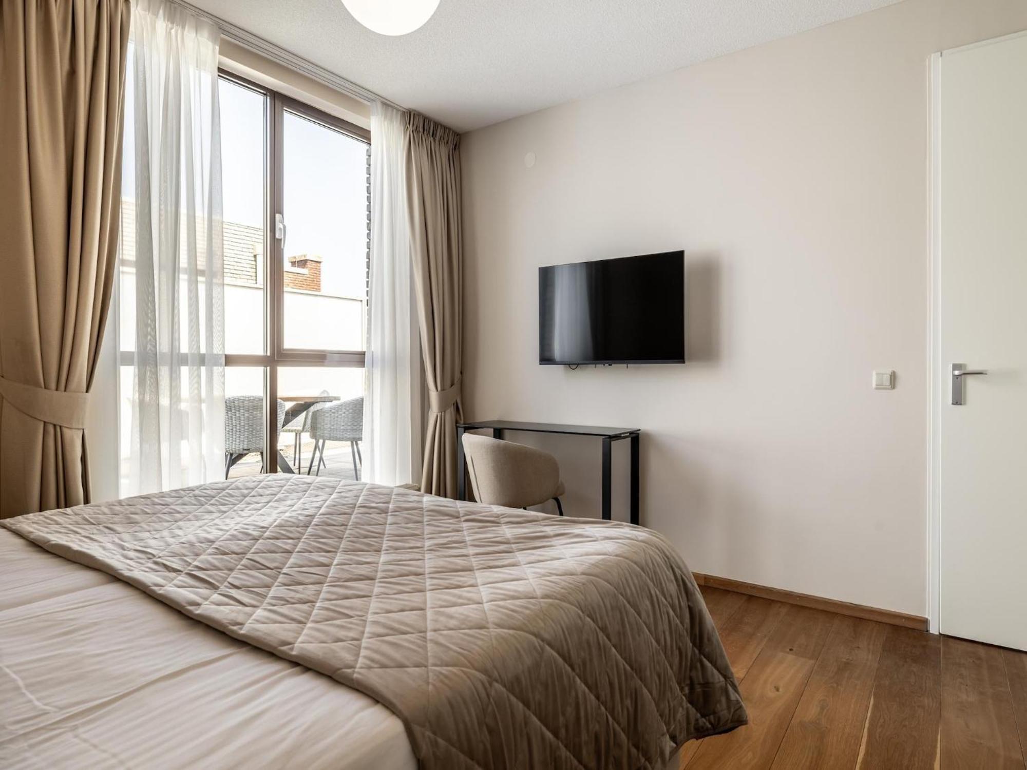 Luxury Penthouse Near Scheveningen Den Haag